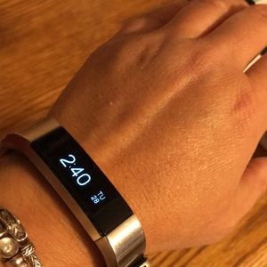 Fitbit Alta HR